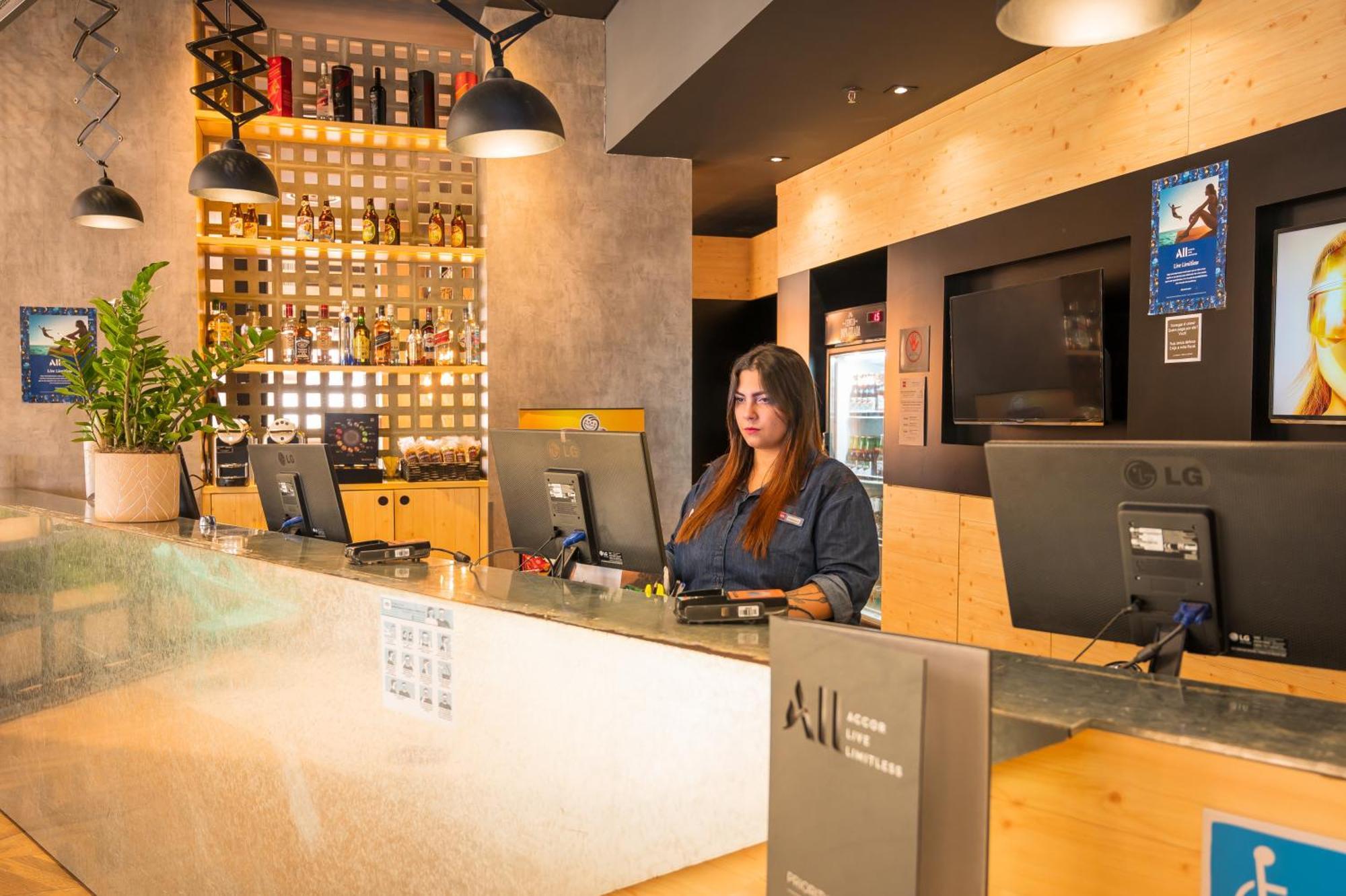 Hotel Ibis Ribeirao Preto Shopping Esterno foto